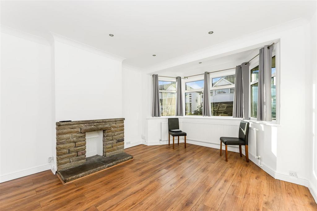 46 Deynecourt gardens-11.jpg