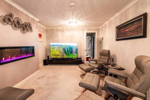 3 bedroom detached house for sale, 24 River View, Dalgety Bay, Dunfermline KY11 9YE