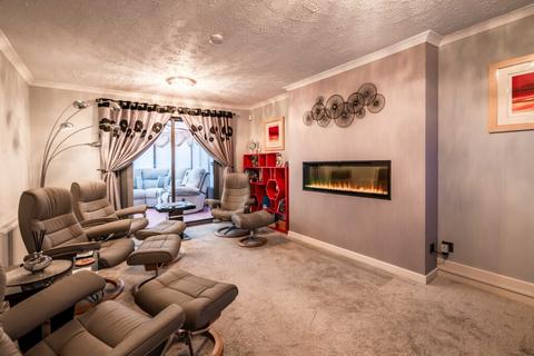 3 bedroom detached house for sale, 24 River View, Dalgety Bay, Dunfermline KY11 9YE