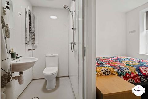 5 bedroom flat to rent, 77-87 Houndiscombe Road, Devon PL4