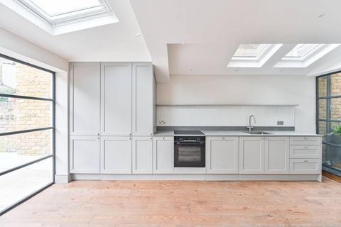 undefined, Comyn Road, Clapham Junction, London, SW11