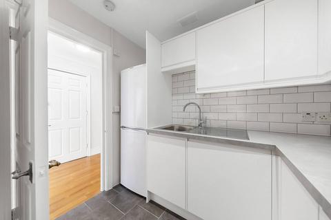 2 bedroom flat to rent, Emperors Gate, South Kensington, London, SW7