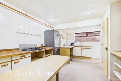 3 bedroom bungalow for sale, Carleton Road, Lancashire PR6