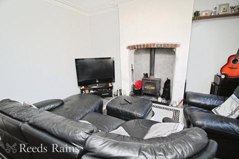 2 bedroom end of terrace house for sale, Silverdale Road, Lancashire PR6