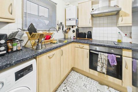 undefined, Carpenters Close, Selby, YO8