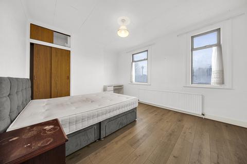 3 bedroom terraced house to rent, Suffolk Road, Barking IG11