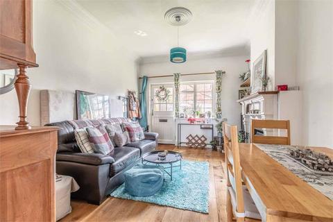 undefined, Slough Road, Datchet SL3
