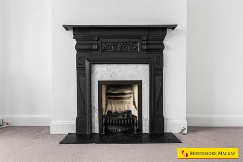 3 bedroom semi-detached house for sale, Broadfields Avenue, London