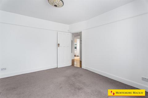 3 bedroom semi-detached house for sale, Broadfields Avenue, London