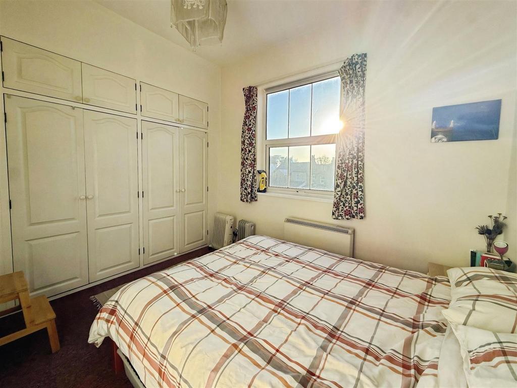 7a180d8d-bedroom.jpg