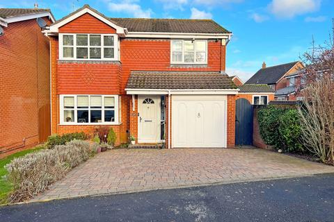 4 bedroom detached house for sale, Hawker Road, Oadby, Leicester, Leicestershire, LE2 4UH