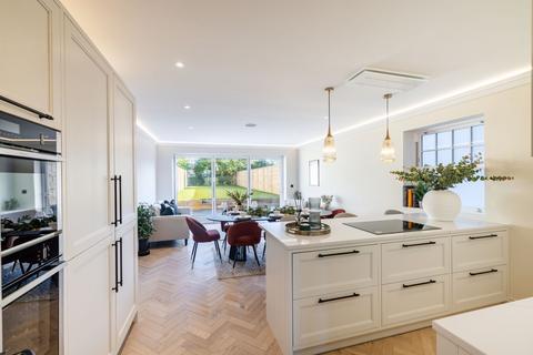 undefined, Hollymeoak Road, Coulsdon, CR5