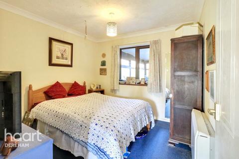 2 bedroom semi-detached bungalow for sale, Willow Court, Dereham