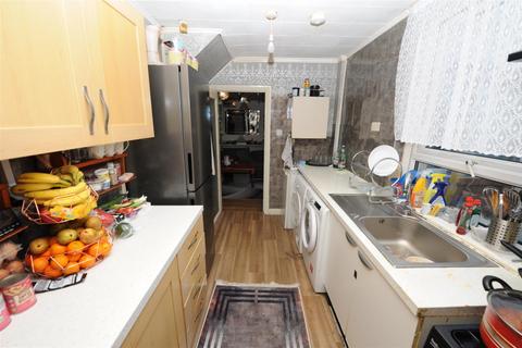 undefined, Ashton Avenue, Scholemoor, BD7