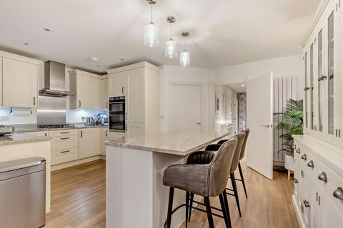 4 bedroom detached house for sale, Elm Leys, Wingrave HP22