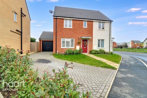 4 bedroom detached house for sale, Caddow Close, Norfolk
