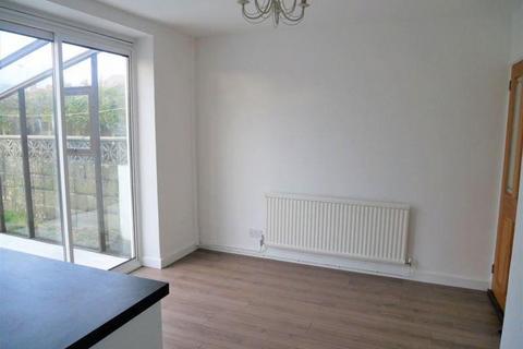 undefined, Heol Miles, Pontyclun