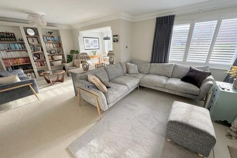 undefined, Martello Road South, Canford Cliffs, Poole, BH13