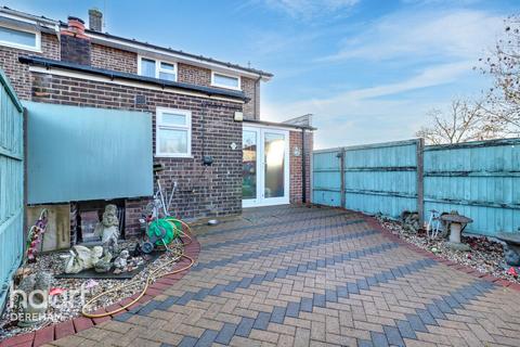 3 bedroom end of terrace house for sale, Darwin Walk, Dereham