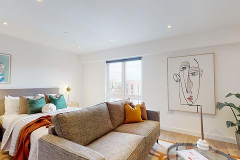 Studio to rent, Bloomery Place