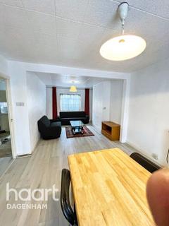 3 bedroom terraced house to rent, Dewey Road, DAGENHAM