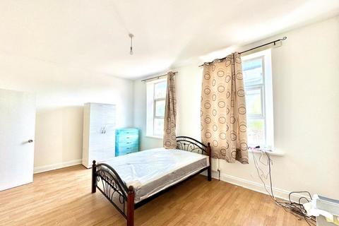 undefined, Romford Road, London E7