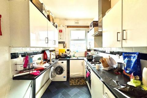 undefined, Romford Road, London E7