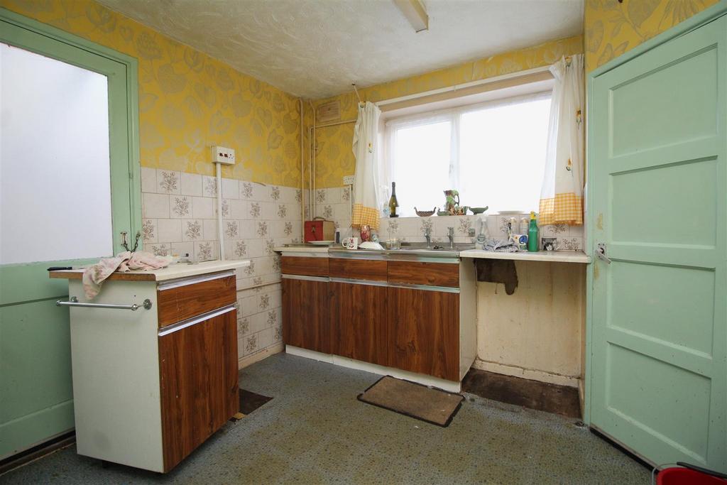 Kitchen .JPG