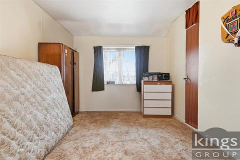 3 bedroom terraced house for sale, Hammond Road, Enfield