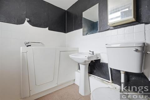 3 bedroom terraced house for sale, Hammond Road, Enfield