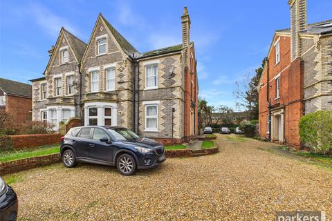 Western Elms Avenue, Berkshire RG30