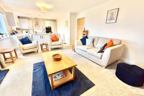 2 bedroom bungalow for sale, Closewool Grove, South Molton, Devon, EX36