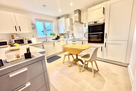 2 bedroom bungalow for sale, Closewool Grove, South Molton, Devon, EX36