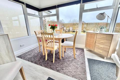 2 bedroom bungalow for sale, Closewool Grove, South Molton, Devon, EX36