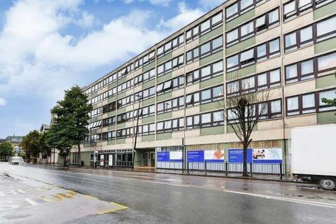 undefined, Cambridge Heath Road, London