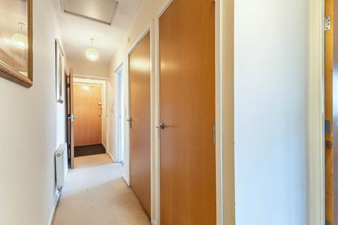 2 bedroom flat for sale, Moorcroft, Ossett, WF5