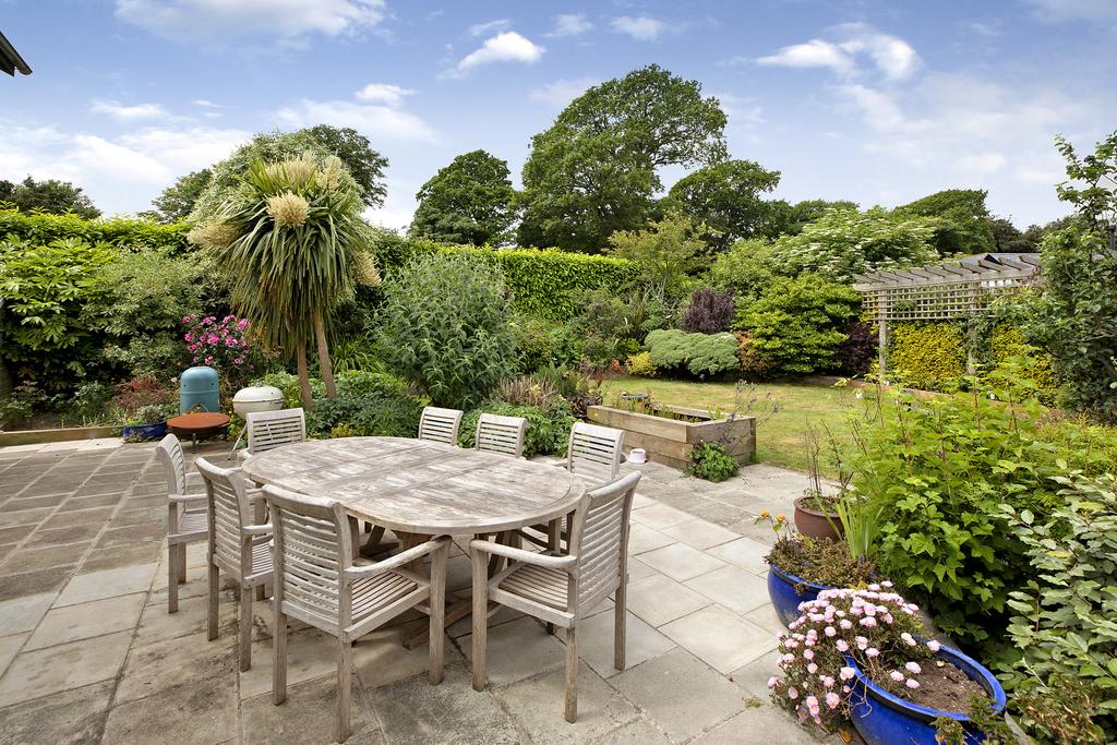 Swallowfield House20230612899186