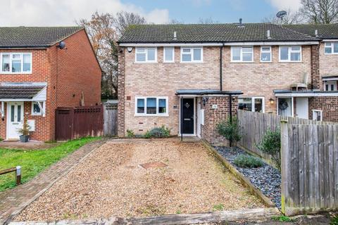 3 bedroom end of terrace house for sale, Caxton Close, Hartley