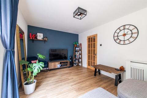 3 bedroom end of terrace house for sale, Caxton Close, Hartley