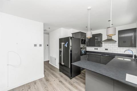 undefined, Mandeville Court, Chingford