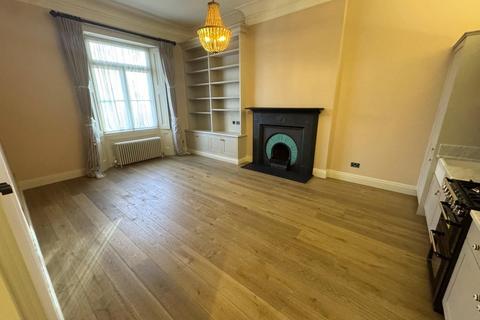 2 bedroom apartment to rent, Sussex Gardens, Paddington, London, W2