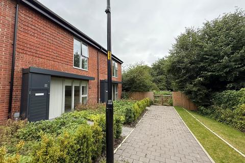 undefined, Glisk, Ellesmere Port, CH65