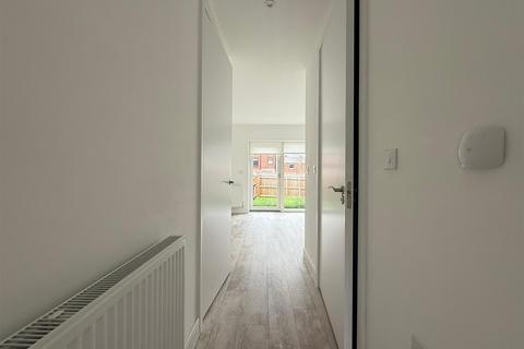 undefined, Glisk, Ellesmere Port, CH65
