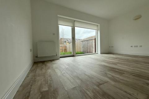 undefined, Glisk, Ellesmere Port, CH65