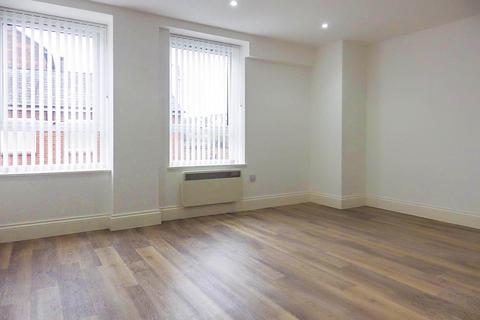 2 bedroom apartment to rent, The Peninsula, Aylesbury HP20