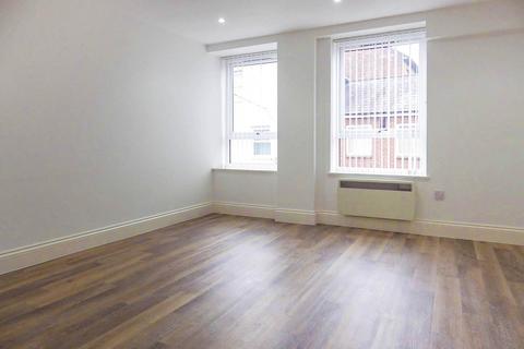 2 bedroom apartment to rent, The Peninsula, Aylesbury HP20