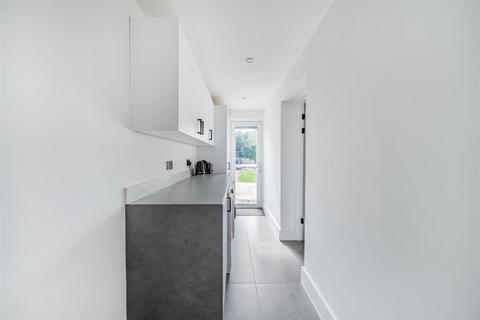 3 bedroom semi-detached house for sale, Cedar Avenue, Ruislip HA4
