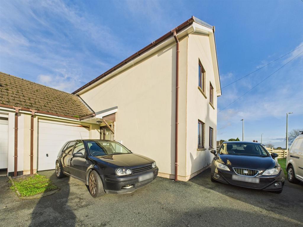 CAM05474 G0-PR0046-STILL021.jpg