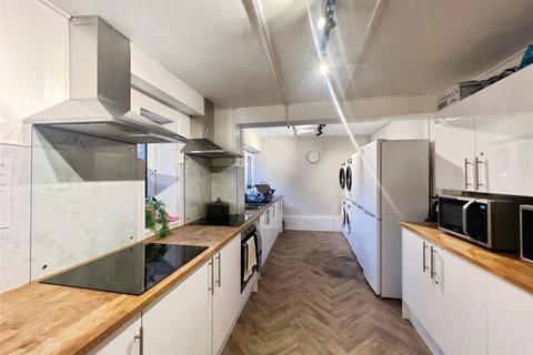 undefined, Room 3 7 St. Andrews Road, Droitwich, WR9