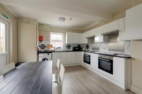 undefined, Warwick Gardens, Worthing, BN11